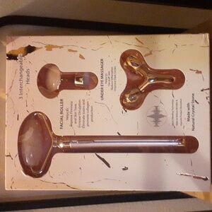 sonic quartz massager that micro vibrates tired skin. Brand New.